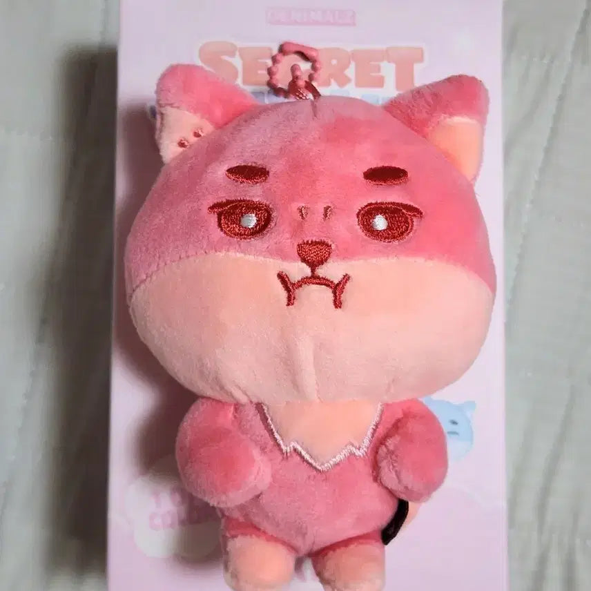 [BUNJANG] DAY6 Secret Dennimals Red Keyring / 데이식스 시크릿 데니멀즈 레드 케