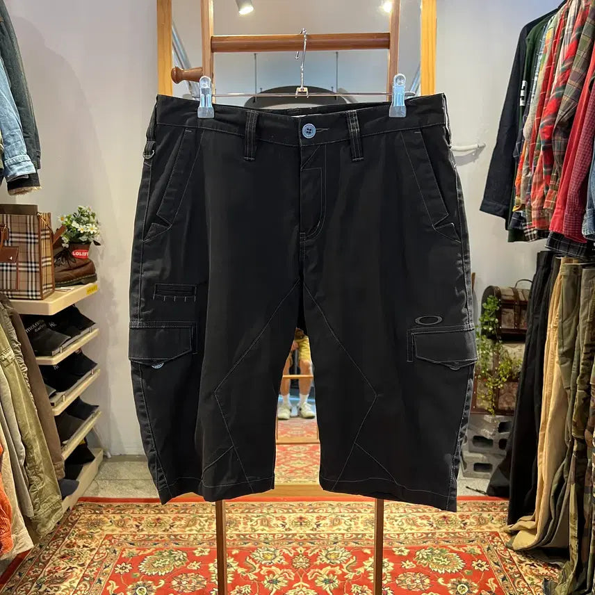 [BUNJANG] Oakley Vintage Cargo Shorts Black / [32] 오클리 빈티지 카고 쇼츠 블랙