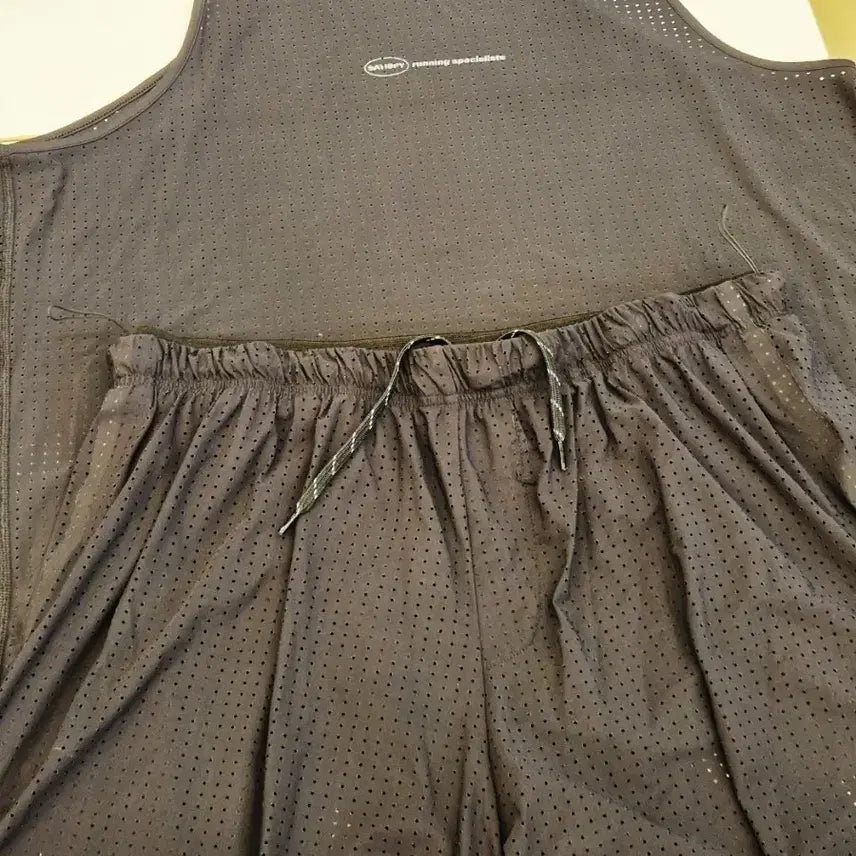 [BUNJANG] Satispi Space-O Singlet M + Shorts L Set / 새티스파이 Space-O 싱글렛 M + 쇼츠 L 세트