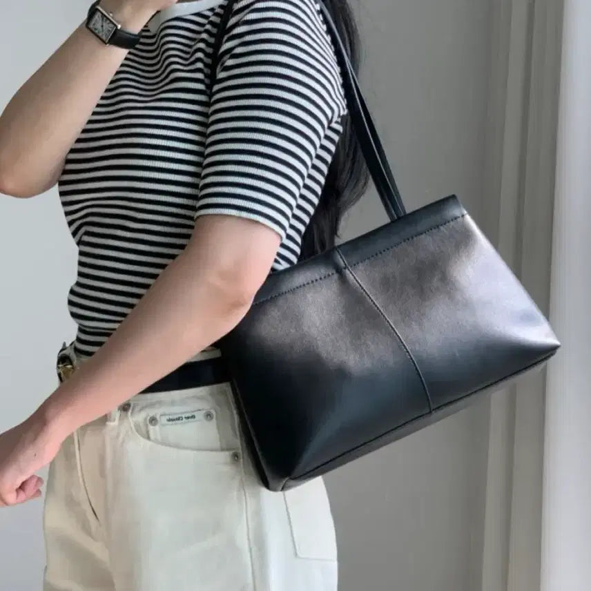 [BUNJANG] Square Shoulder Bag / 블랙) 스퀘어 숄더백 데일리룩 하객룩 출근가방 레더 학생가방 크로스백 에이블리