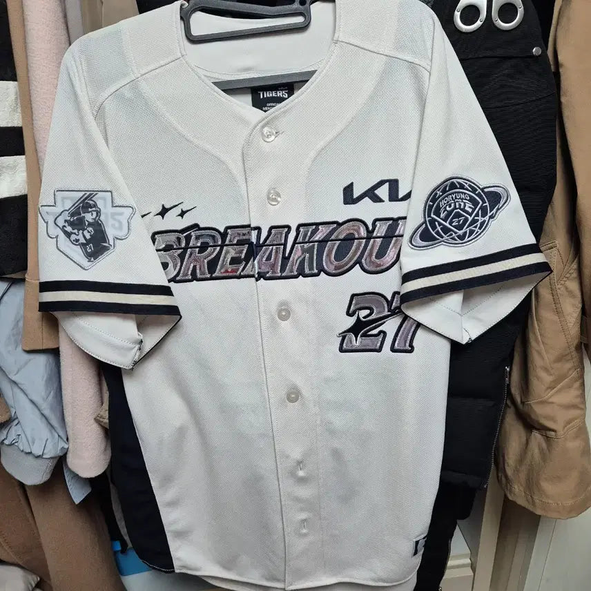 [BUNJANG] Kim Ho Ryung 2025 Season Uniform (Large) / 김호령 브레이크아웃 유니폼 라지