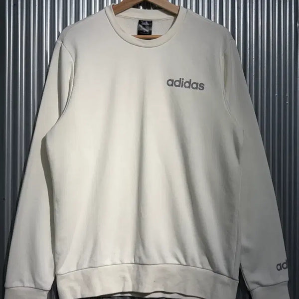 [BUNJANG] Adidas Originals Core Linear Sweatshirt Cream XL / [XL] 아디다스 adidas 코어 리니어 백로고 맨투맨 크림 기모 스웨트셔츠 1.9