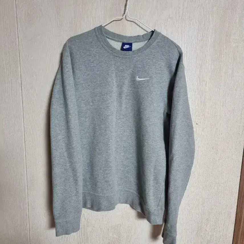 [BUNJANG] Nike Club Swoosh Sweatshirt - Grey, Size L / 나이키 맨투맨 클럽 스우시 그레이 L