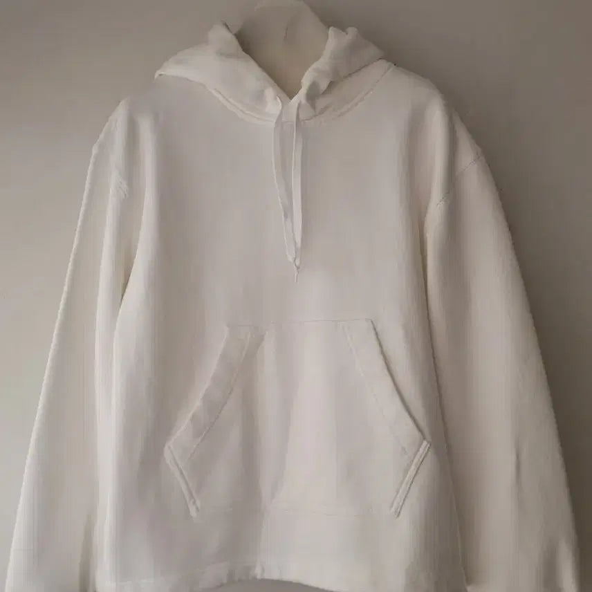 [BUNJANG] RUDIAK White Hoodie / 루디아k 화이트 후드티