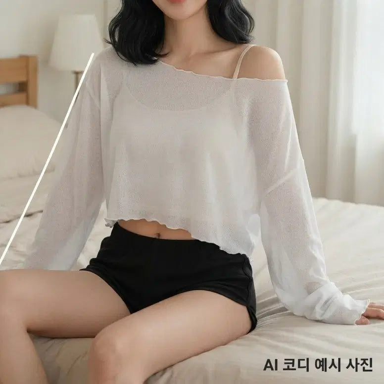 [BUNJANG] Women's White Cropped See-Through Knit Top (Free Size) / 흰색 크롭 시스루 니트 (프리사이즈)