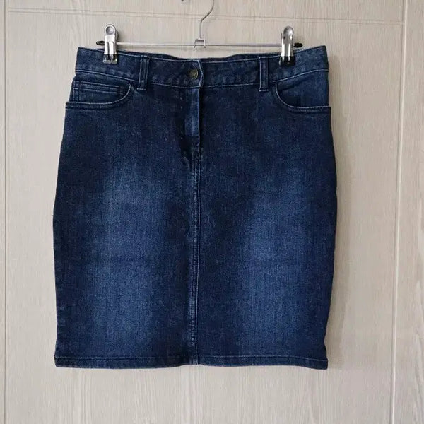[BUNJANG] Maison de Maier Span Denim Skirt / 국산 스판 데님 치마 26~27 MAISON DE MAIER