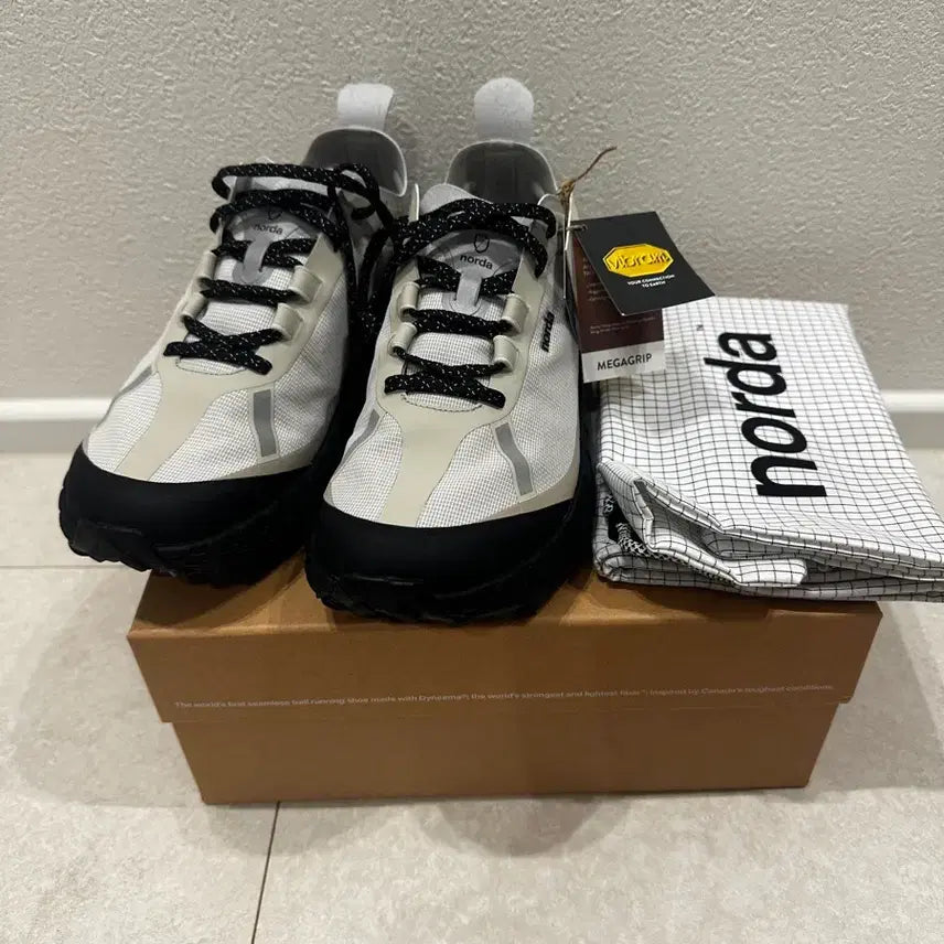[BUNJANG] NODA 001 Cinder Boots / 노다 001 신더