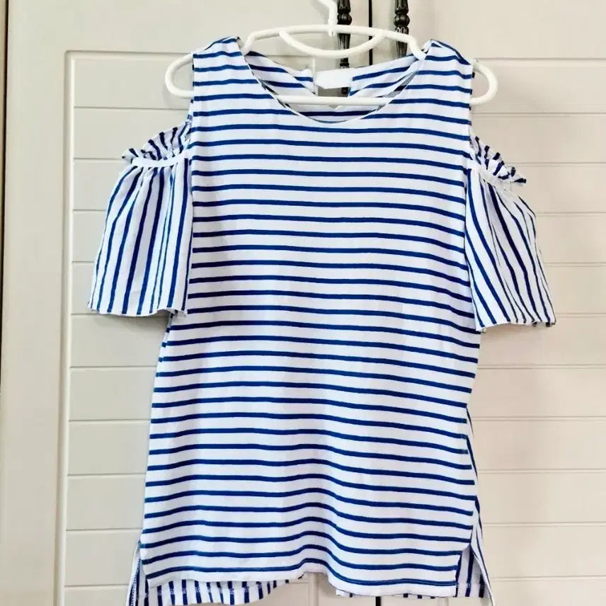 [BUNJANG] CC Collect Blue Stripe Off-Shoulder T-Shirt / 씨씨콜렉트 티셔츠 듀엘온앤온보브에고이스트미샤지컷시슬리럭키슈에뜨오즈세컨시스템헤지스쥬크