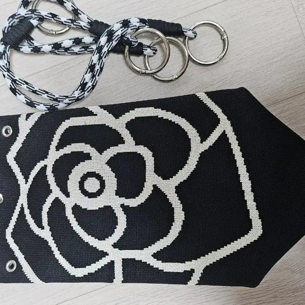 [BUNJANG] Black Camellia Pattern Knit Shoulder Bag with Detachable Strap / 블랙 카멜리아 패턴 니트 숄더 스트랩가방