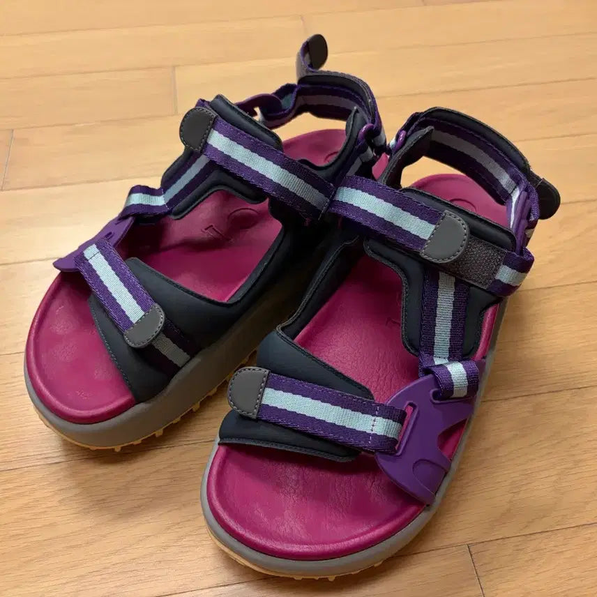 [BUNJANG] Gucci Sandals Pink/Purple Size 38 / 구찌 샌들 38 EU 핑크/퍼플