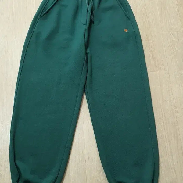 [BUNJANG] Amomento Green Jogger Pants / 아모멘토 그린 조거팬츠