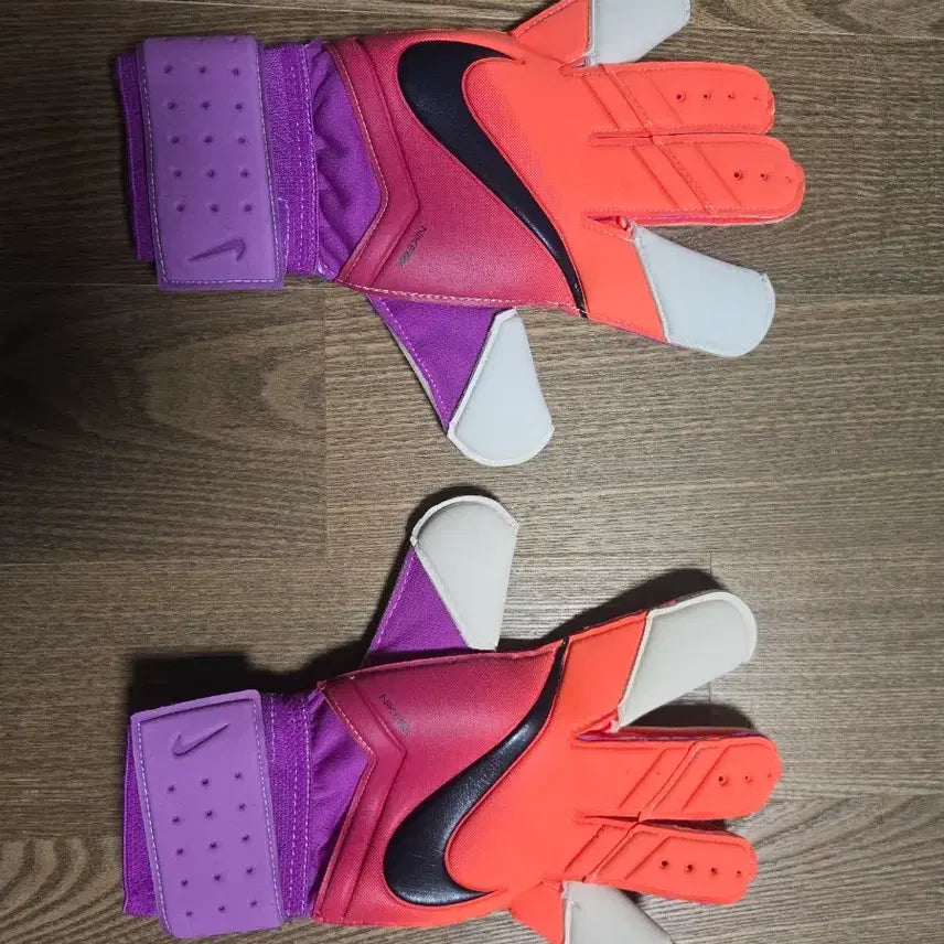 [BUNJANG] Nike Goalkeeper Gloves Size 9 / 나이키 골키퍼 장갑