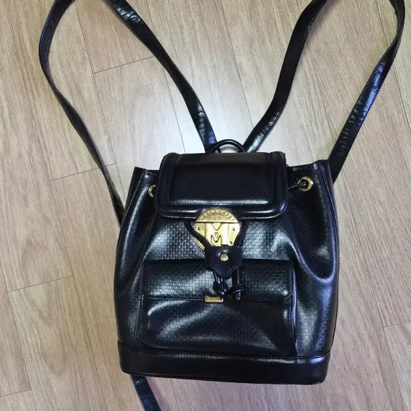 [BUNJANG] MCM Black Backpack / 메트로시티 블랙 백팩