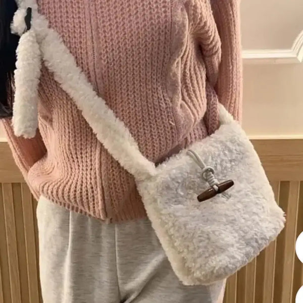 [BUNJANG] Ablery Fleece Bag / 에이블리 뽀글이 가방