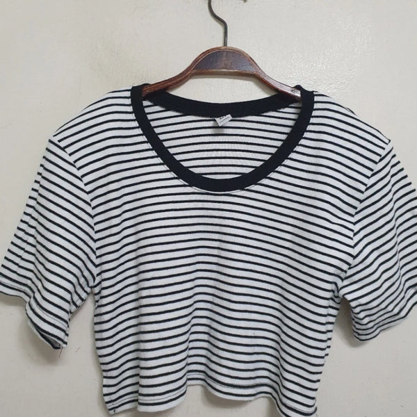 [BUNJANG] YO COLLECTION Striped Crop T-Shirt / YO COLLECTION 단가라 크롭티