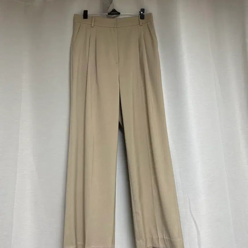 [BUNJANG] Beige Two-Tuck Slacks / 베이지 투핀턱 슬랙스