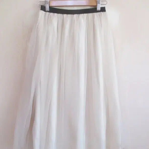 [BUNJANG] Ivory Soft Mesh Skirt / 아이보리 "부드러운 매쉬 " 스커트