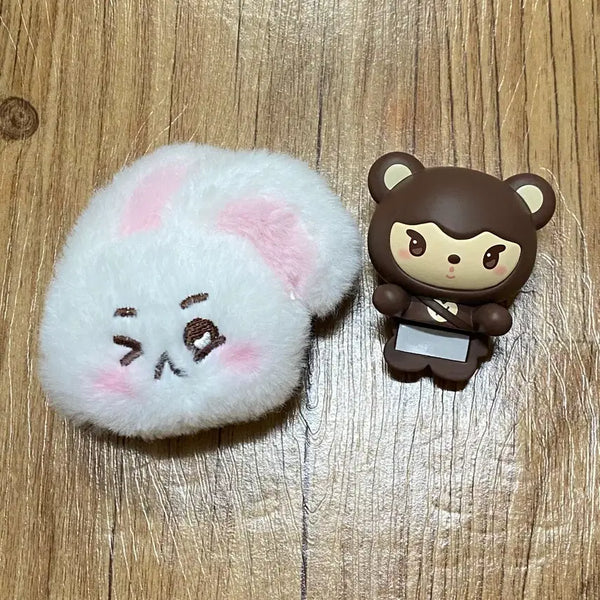[BUNJANG] EXO SUHO Courtney Badge / 엑소 엑뭉치 수호 코트니 뱃지 양도합니다