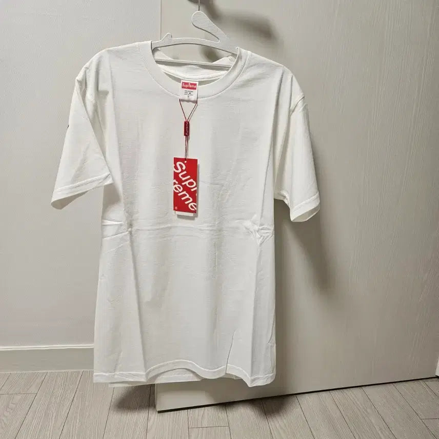 [BUNJANG] Supreme White T-Shirt Short Sleeve Size S / 슈프림 화이트 반팔티 S