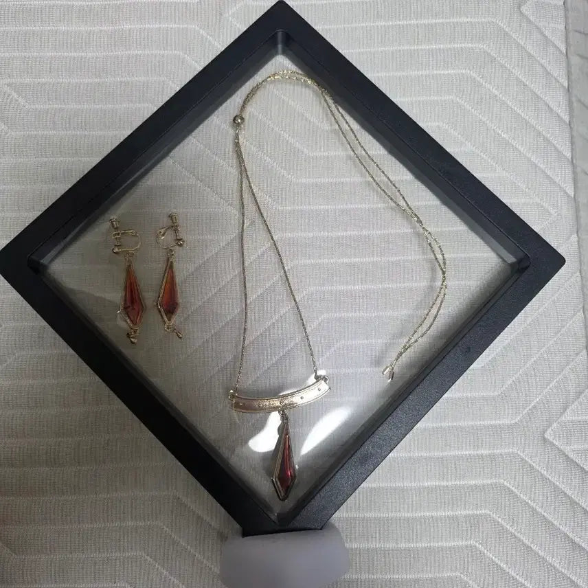 [BUNJANG] Frieren: Beyond Journey's End Necklace & Earrings Set / 프리렌 귀걸이&목걸이 굿즈