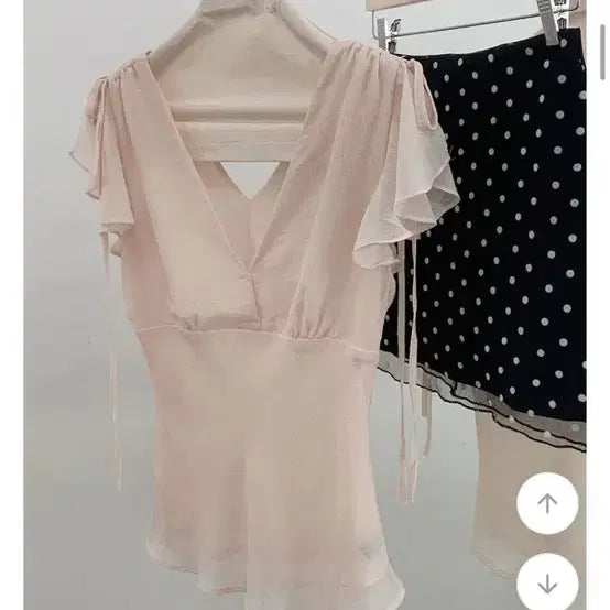 [BUNJANG] Han Yu Ju Look Chiffon Blouse / (한유주룩) 쉬폰 블라우스