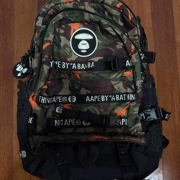 [BUNJANG] Aape x New Era Camo Backpack / AAPE X NEW ERA 에이프 X 뉴에라 카모 백팩