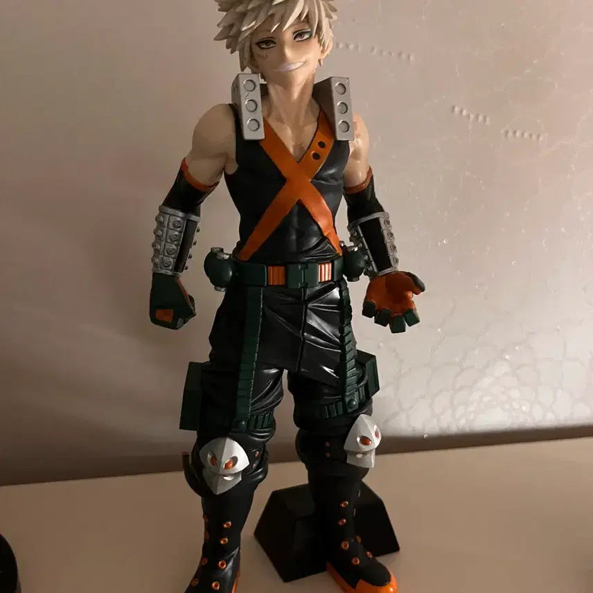 [BUNJANG] Katsuki Bakugo Figure / 바쿠고 피규어
