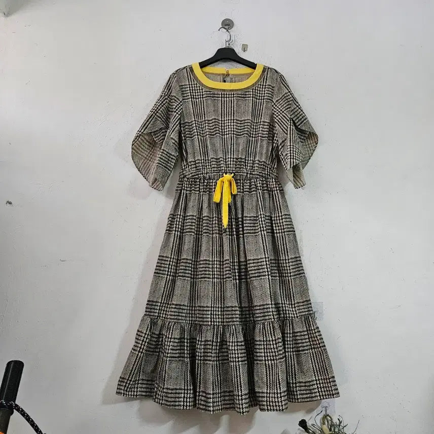 [BUNJANG] Checkered Dress Yellow Contrast / 체크 무늬 원피스 옐로우 배색
