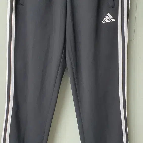 [BUNJANG] Adidas Training Pants L (31-33") / 아디다스(정품) 트레이닝바지 L사이즈 31~33"가능함! 드라이완료!