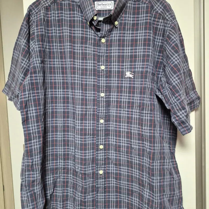 [BUNJANG] Burberry Authentic Men's Short Sleeve Shirt Size 100 / 버버리 정품 남성 반팔 남방 100사이즈 판매합니다