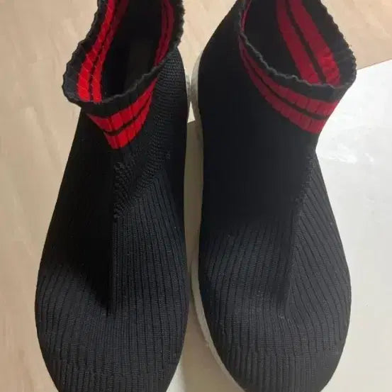 [BUNJANG] Black Socks Sneakers (Size 280) / 블랙 삭스 스니커즈 280