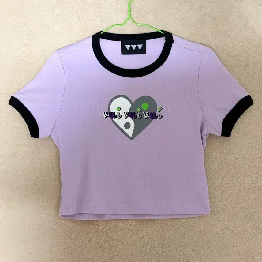 [BUNJANG] Purple Cropped T-Shirt with Heart Print / 보라색 크롭티