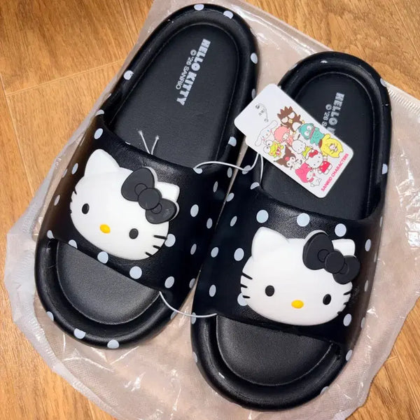 [BUNJANG] Hello Kitty Polka Dot Slippers (Size 250) / (새상품) 키티 땡땡이 슬리퍼 250