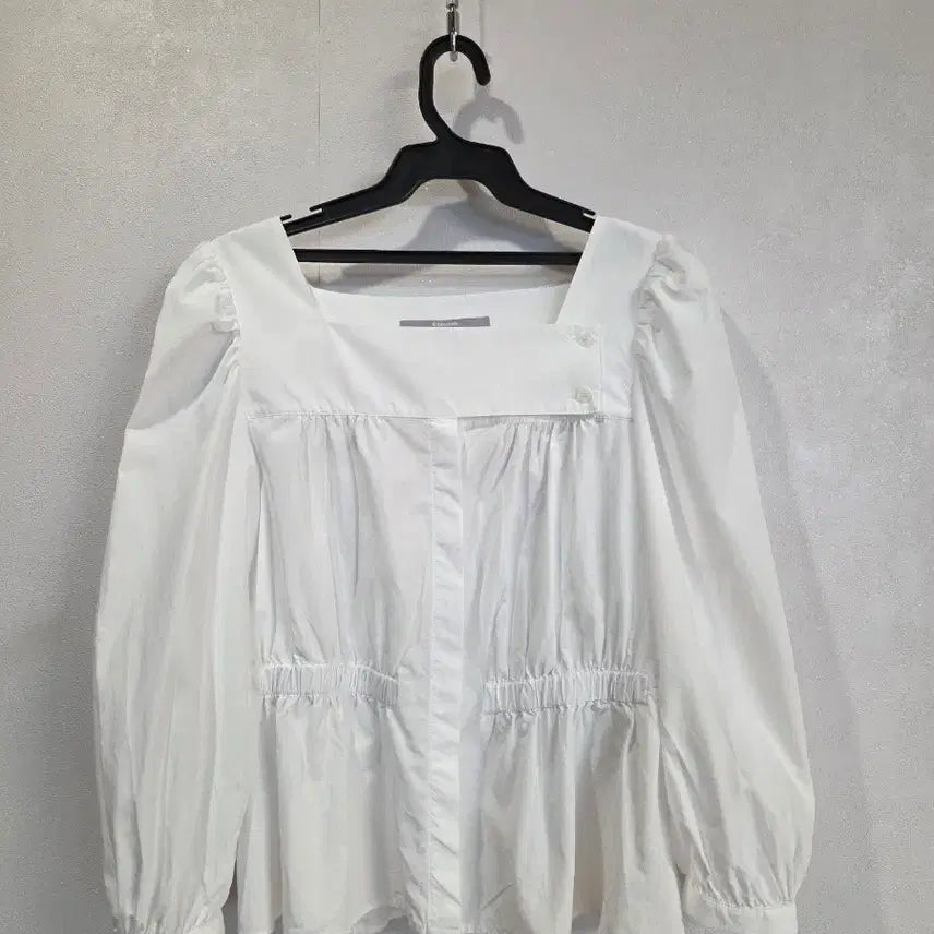 [BUNJANG] 8seconds Square Neck Puff Sleeve Blouse White / 에잇세컨즈 스퀘어블라우스