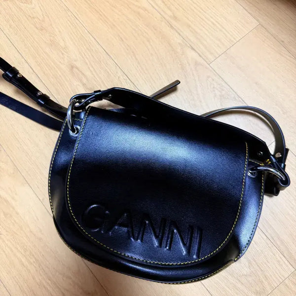 [BUNJANG] GANNI Leather Crossbody Bag / 가니 GANNI 크로스백