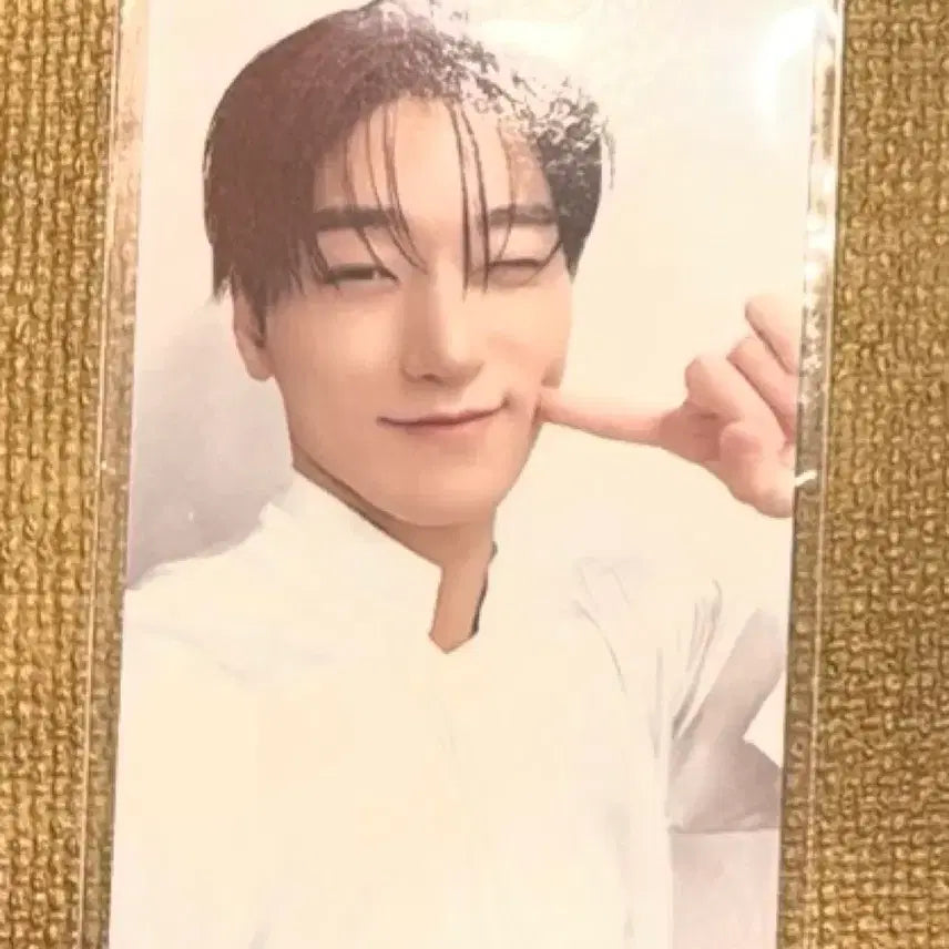 [BUNJANG] ATEEZ Aniteez Pop-up Lucky Draw Photocard / 에이티즈 애니티즈 팝업 10만 특전 산 포카