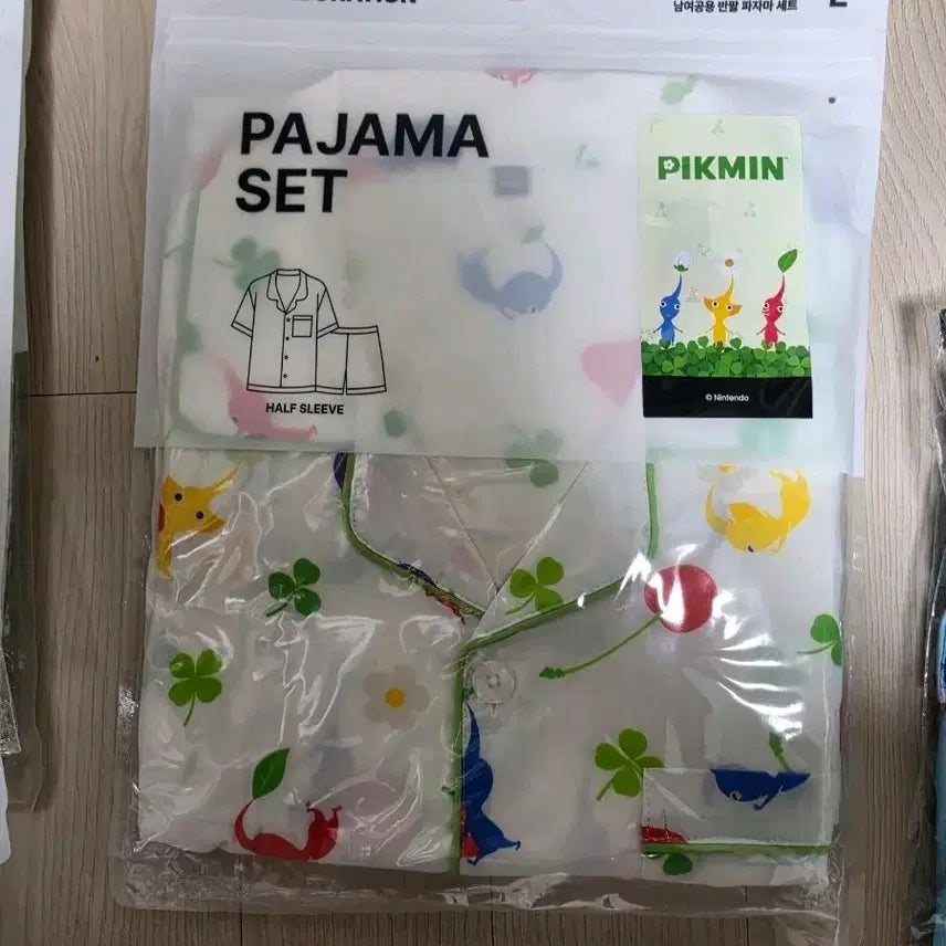 [BUNJANG] SPAO Pikmin Short Sleeve Pajamas L Size (Unsealed) / (원가양도) 스파오 피크민 반팔 파자마 L사이즈 미개봉 단종