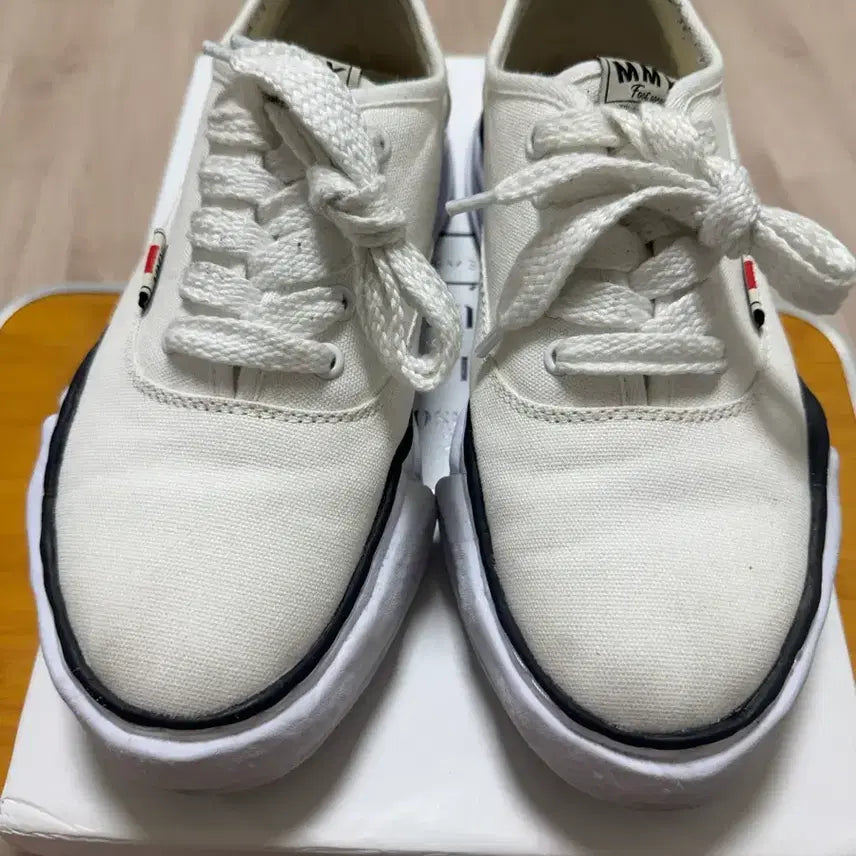 [BUNJANG] Mihara Yasuhiro Baker White Shoes Size 42 / 미하라야스히로 베이커 화이트 42