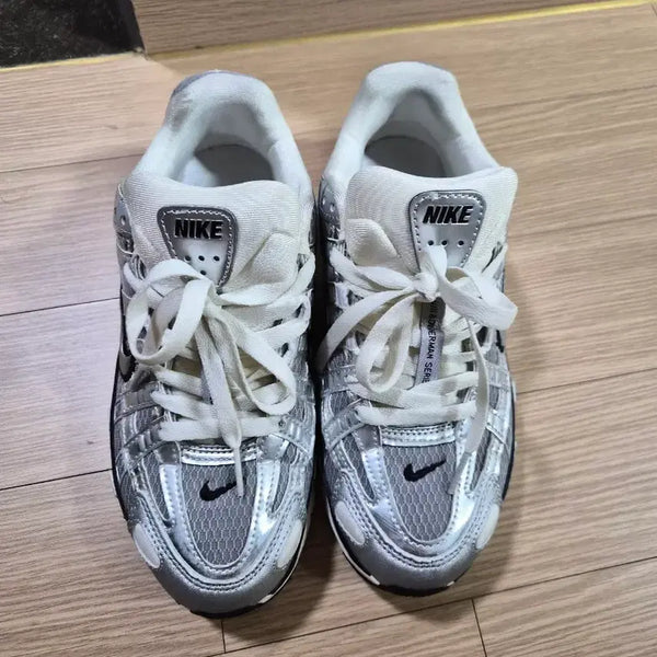 [BUNJANG] Nike P6000 Metallic Silver / 나이키 p6000 메탈릭실버 235
