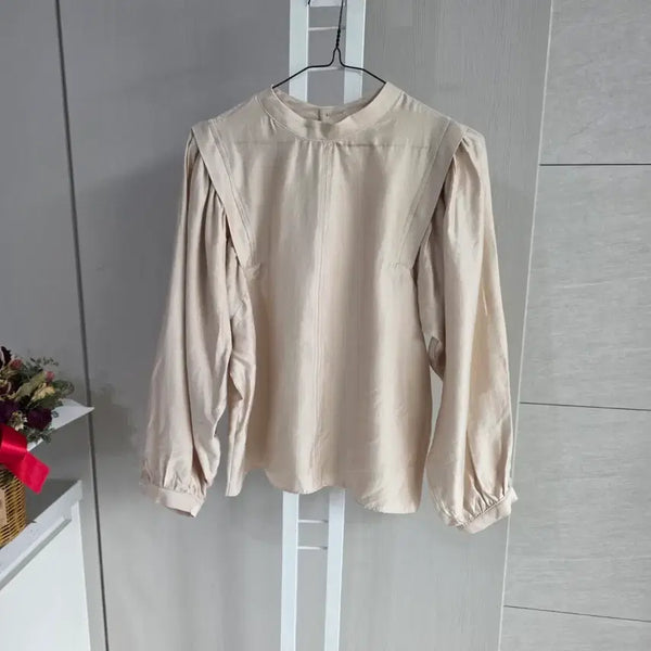 [BUNJANG] Beige Puff Sleeve Blouse / 베이지색 퍼프 소매 블라우스