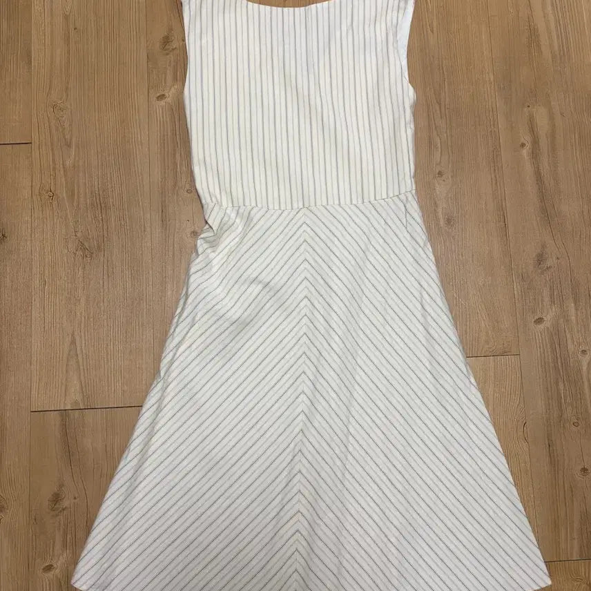 [BUNJANG] Theory Stripe Dress / theory 띠어리 스트라이프 원피스