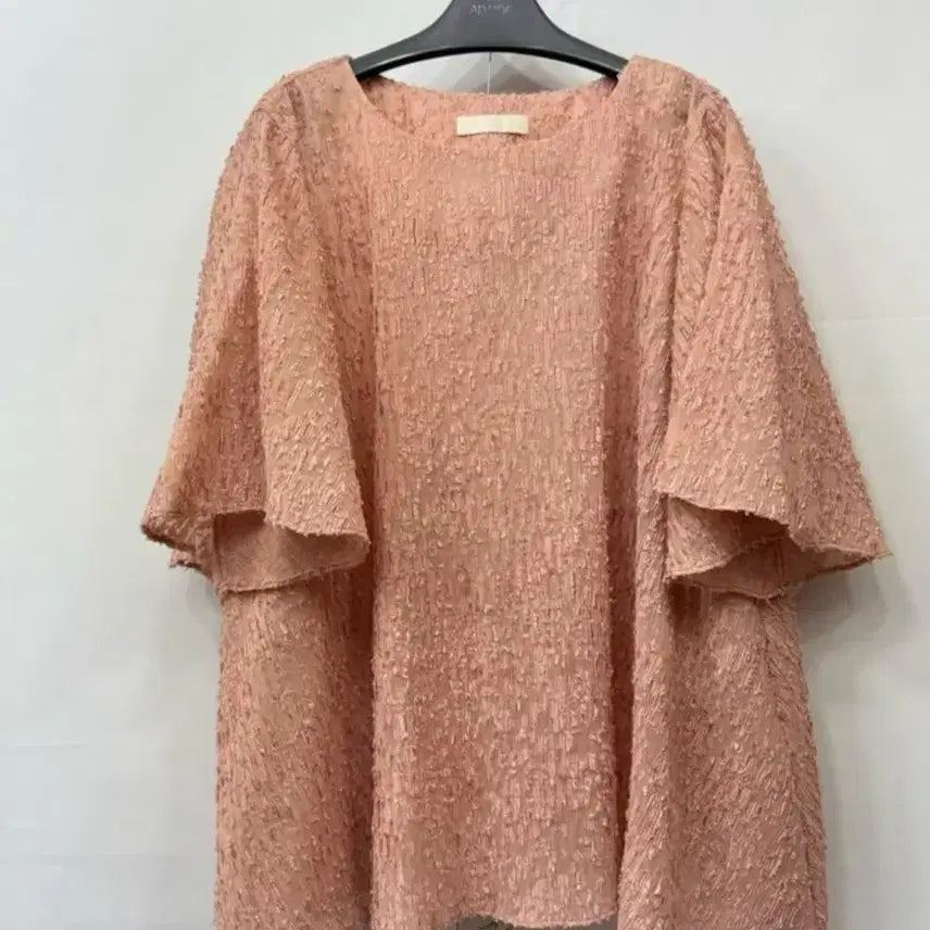 [BUNJANG] ORR Embo/Boucle Short Sleeve Blouse / 오르(ORR)엠보/부클 반팔 블라우스
