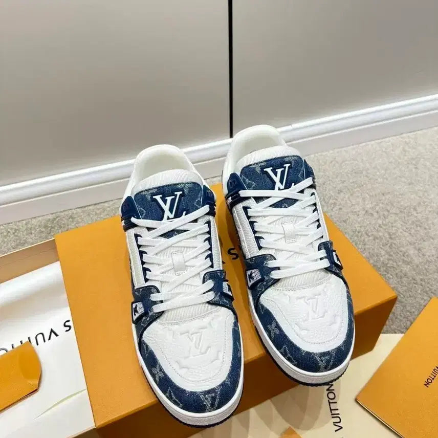 [BUNJANG] Louis Vuitton Trainer Sneakers Blue Size 260mm (EU 41) / LV 트레이너 스니커즈 블루사이즈는 260mm(유럽 41)입니다.