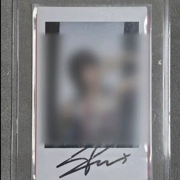[BUNJANG] XLOV Louie Signed Polaroids + Photocard / XLOV 루이 싸인폴라+포카 (260620)