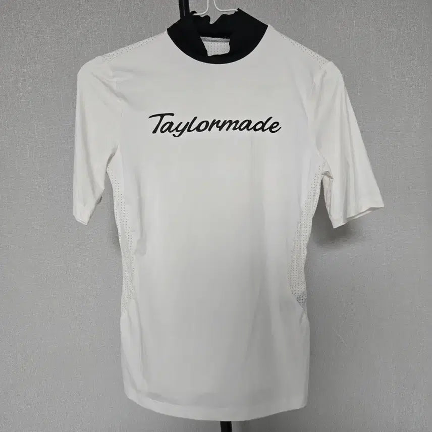 [BUNJANG] TaylorMade Golf Cooling UV Inner T-shirt (XS/85) / 85 XS 테일러메이드 골프 이너티셔츠 W-반팔-258