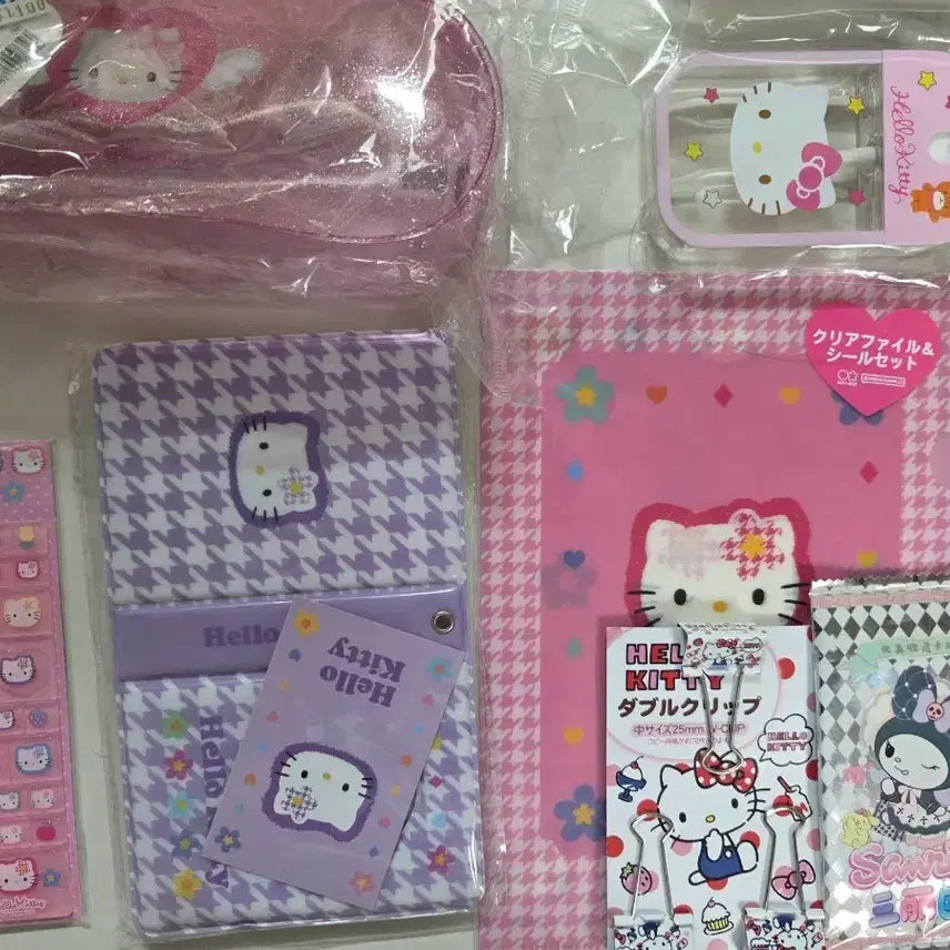 [BUNJANG] Hello Kitty Accessory Set / 헬로키티 구성품 공개 박스