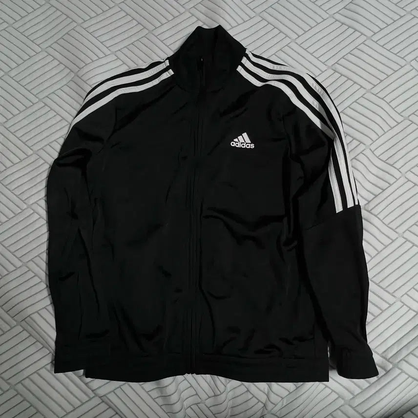 [BUNJANG] Adidas Women's Black Track Top Tracksuit / 아디다스 여성 져지 150 트랙탑 삼선 집업 블랙 트레이닝복 운동복