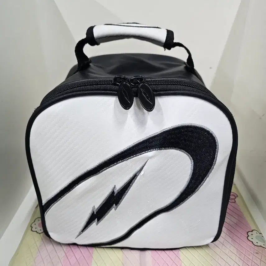 [BUNJANG] Storm 1-Ball Tote Bag Black/White Velcro Type / [중고 볼링가방] 스톰 1볼 토트백 블랙/화이트 스페어킷 싱글백 1볼백 밸크로형