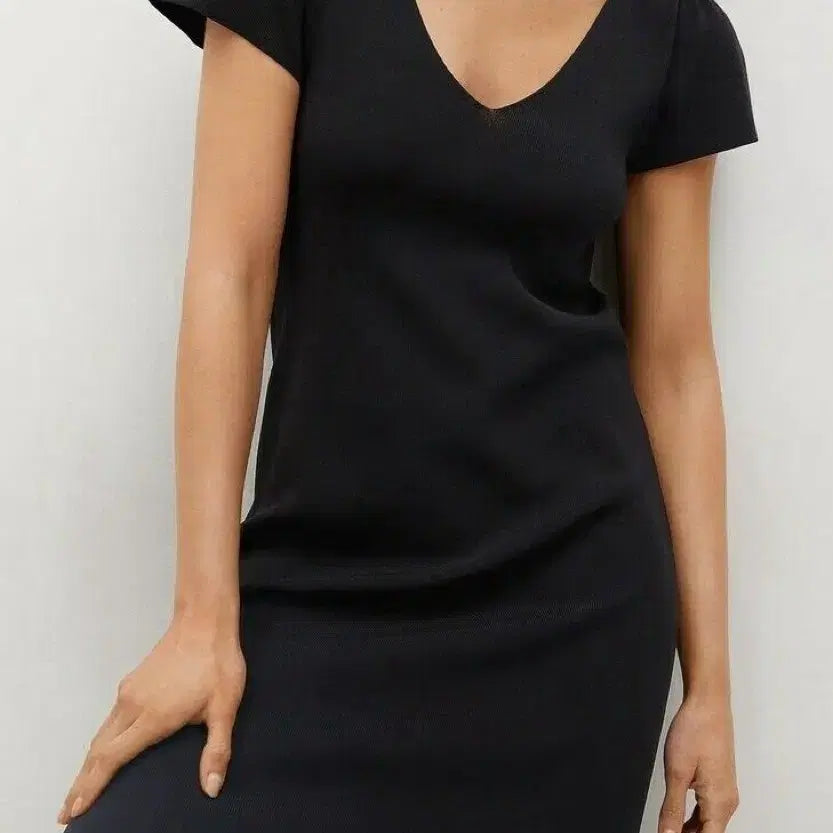 [BUNJANG] Mango Black V-Neck Puff Short Sleeve Midi Dress / 망고 검정색 브이넥 퍼프 반팔 원피스