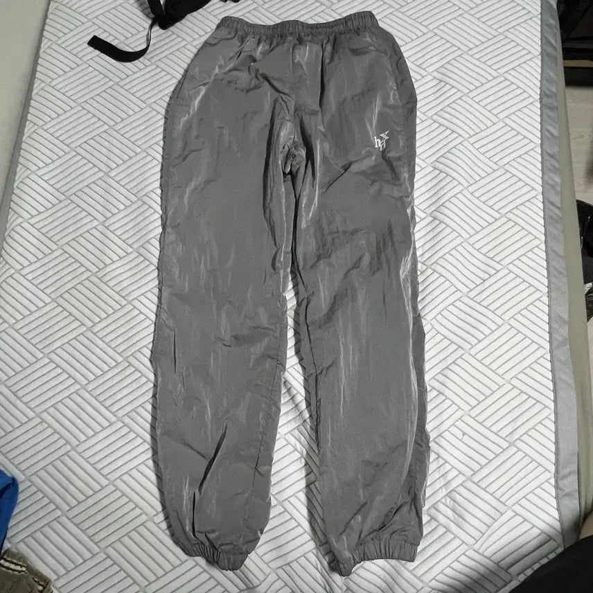 [BUNJANG] HDEX Grey Woven Track Pants M / 에이치덱스 회색 우븐트랙팬츠 M 트레이닝복 운동복 바스락 나일론 하덱스